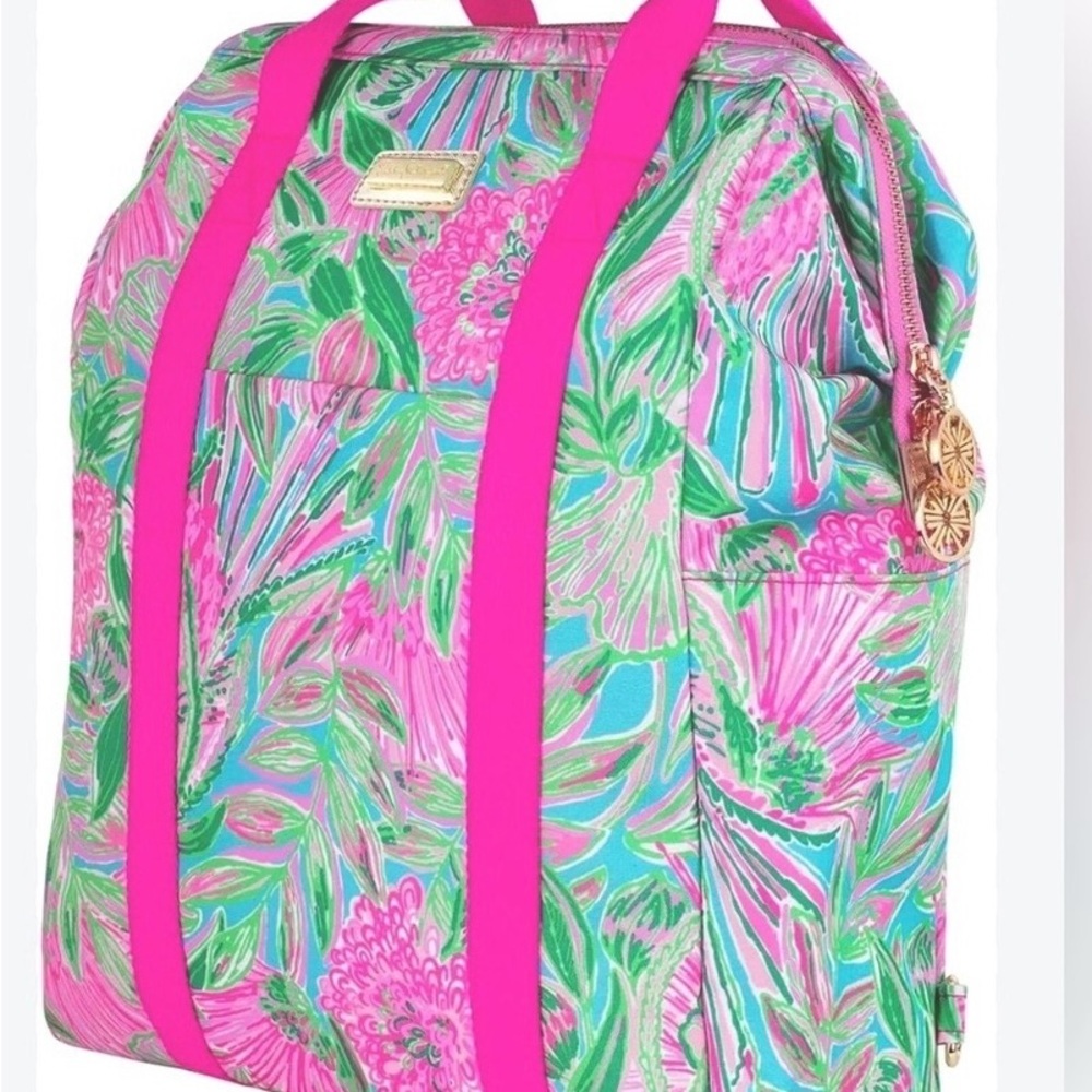 Like New!  Lilly Pulitzer Backpack Cooler “Coming in Hot”